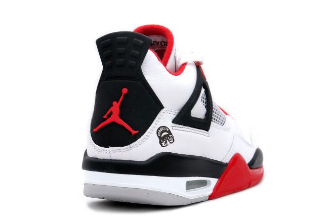 Air Jordan 4 Fire Red \