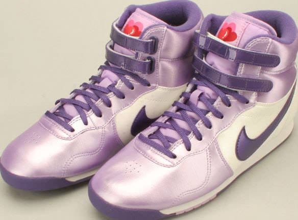 Nike WMNS Aerofit High - Valentine's Day 2010