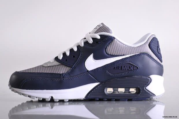 navy and white air max 90