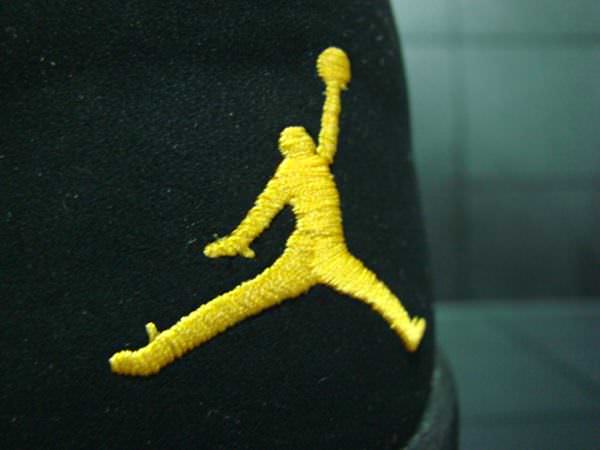 Air Jordan 1 Mid GS Green Yellow 2