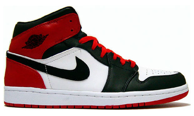 Air Jordan 1 "Black Toe"