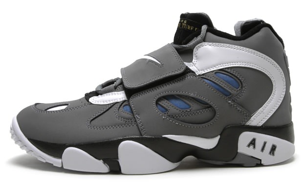 Nike Air Diamond Turf II "Cool Grey"