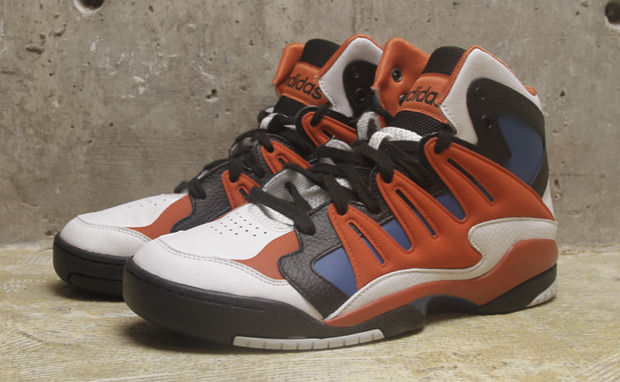 adidas torsion attitude