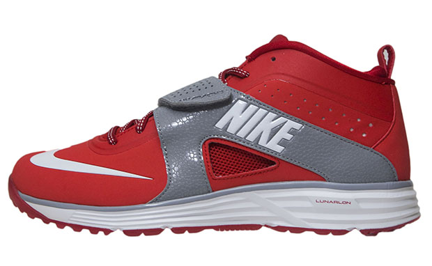 Nike Huarache Turf LAX Chilling Red