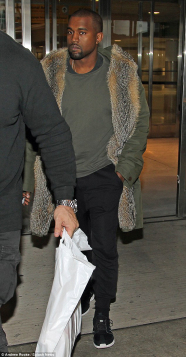 Css Spotlight    Kanye West Wearing Adidas 