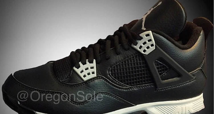 The Air Jordan 4 Oreo Receives a Cleat Makeover