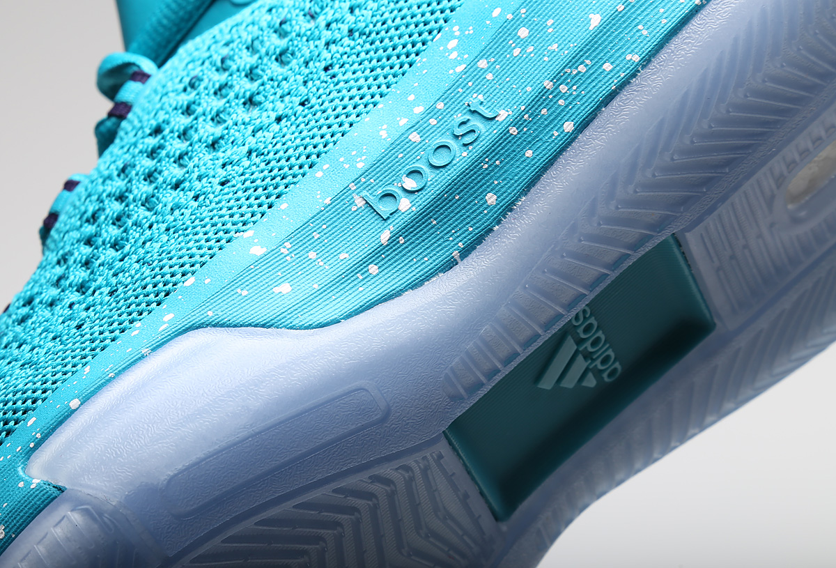 PE Spotlight // Jeremy Lin's adidas Crazylight Boost 2015 | Nice Kicks