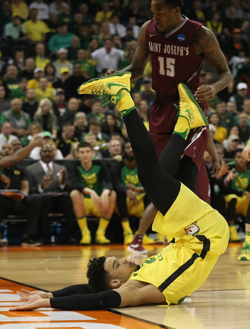 Oregon's Dillion Brooks in an Oregon PE of the Nike KD 8