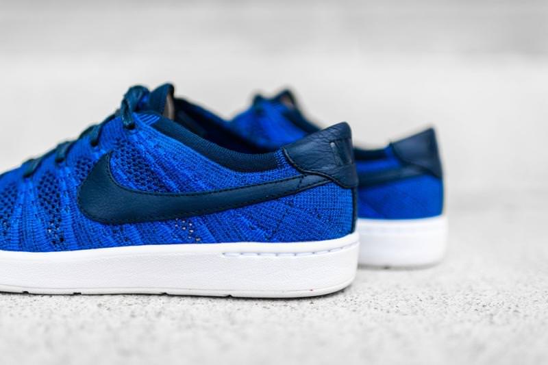 Nike Tennis Classic Ultra Flyknit Racer Blue