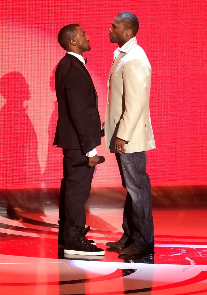 JBSTYLEZONE: VMA'S 2010: KANYE'S RED SUIT AND LOUIS VUITTON SHOES