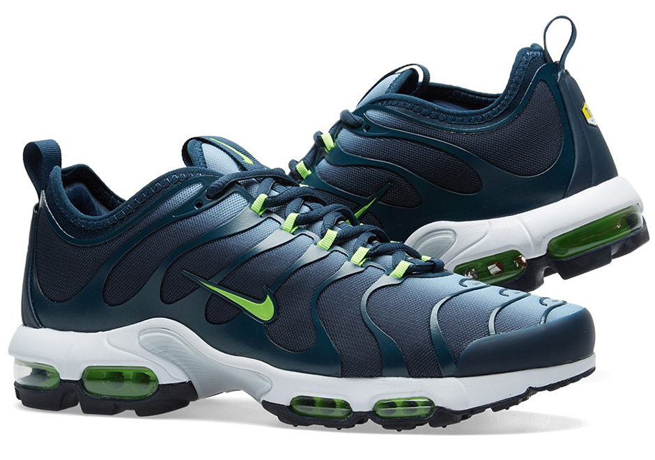 Nike Air Max Plus Ultra "Binary Blue"