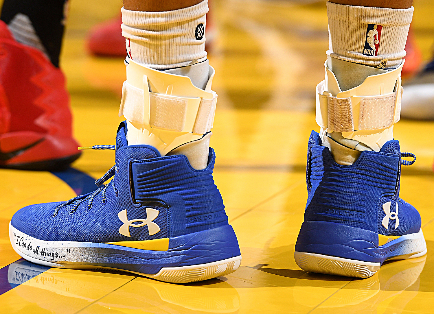 curry verse on shoes