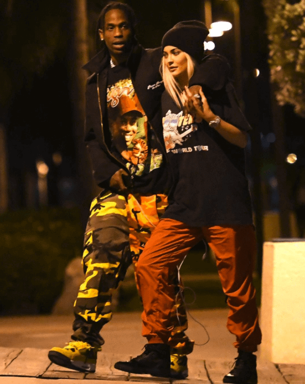 travis scott wearing jordan 4 lightning