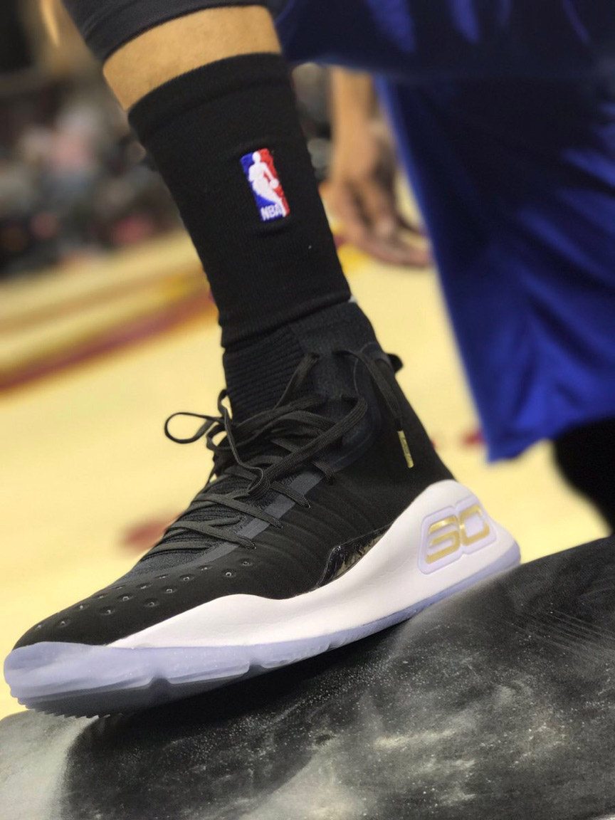 Steph Curry Debuts New Under Armour Curry 11