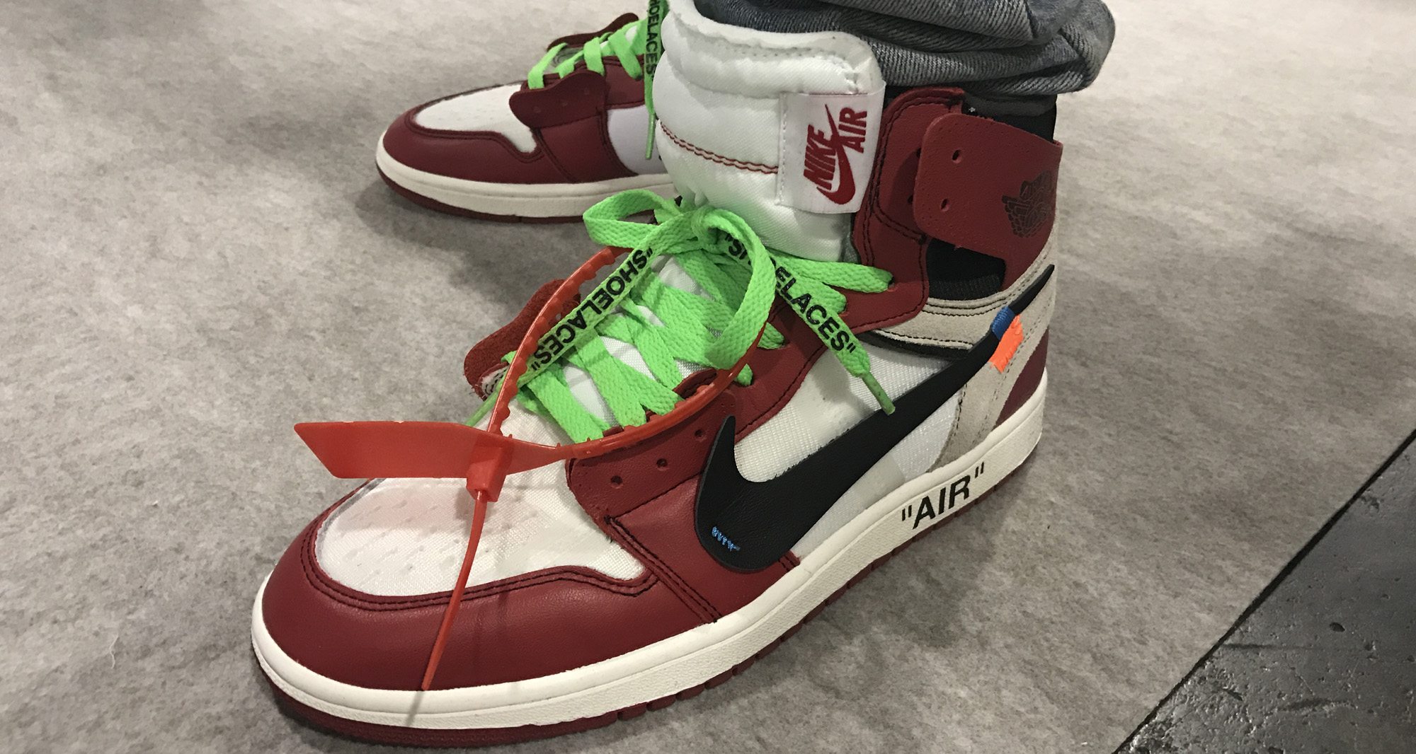 Agenda Report // An On-Foot Look at the Off-White x Air Jordan 1