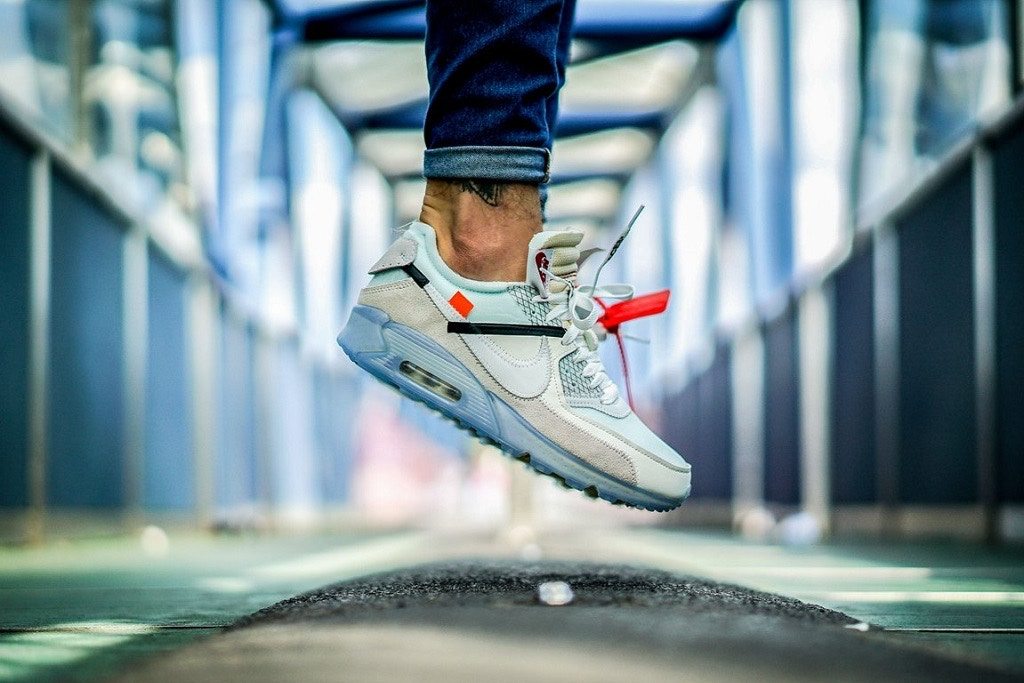 Off-White x Nike Air Max 90 // On-Foot 