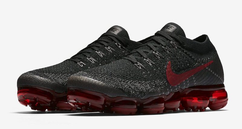 vapormax all black and red