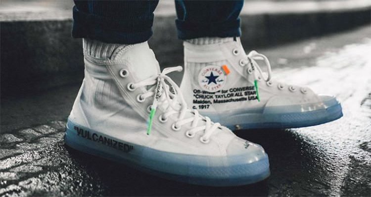 converse slip on off white