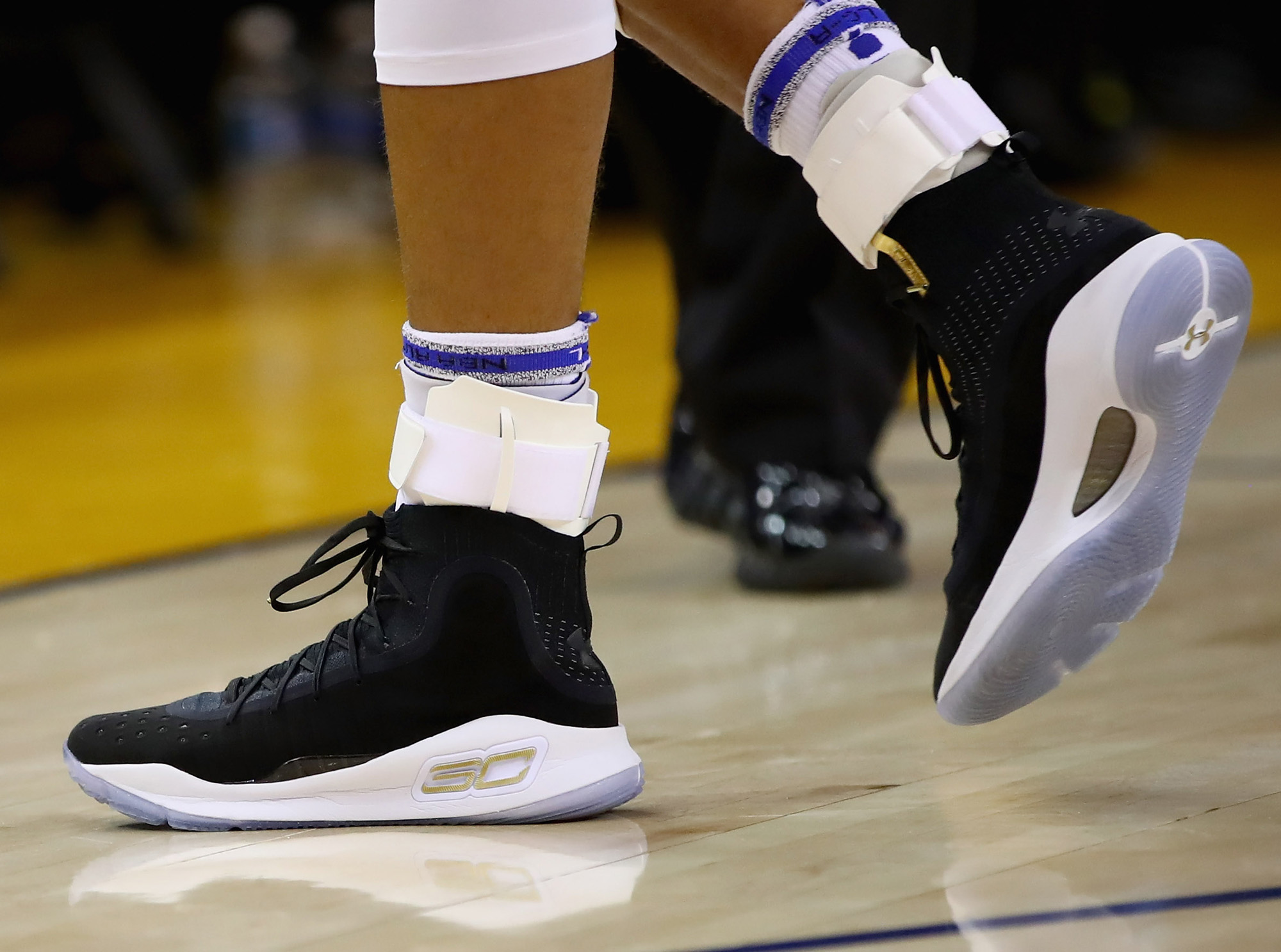 more dimes curry 4