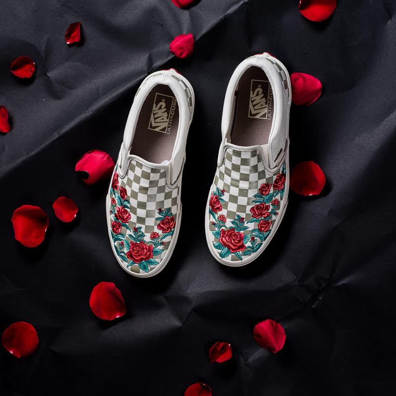 classic slip on dx rose embroidery