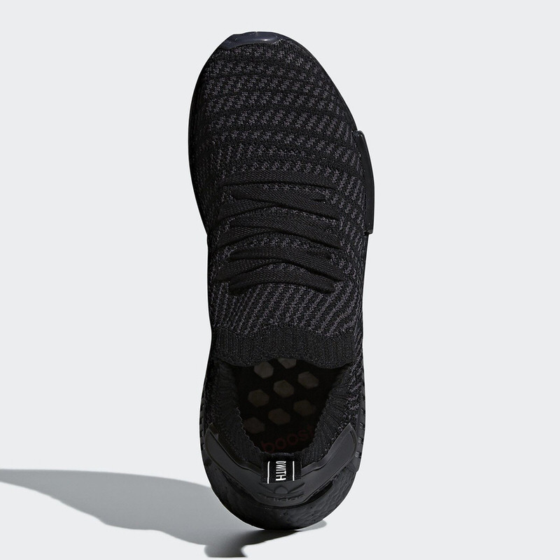 triple black adidas nmd r1 stlt