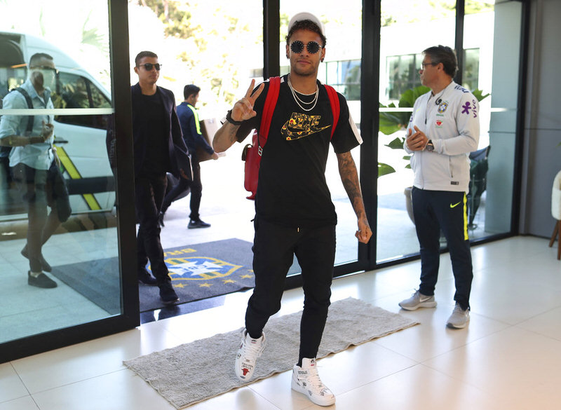 casual neymar outfit