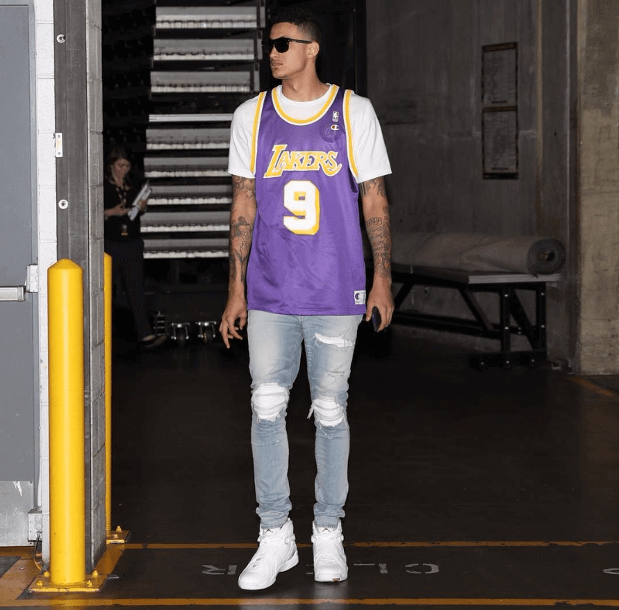shoes to wear with lakers jersey