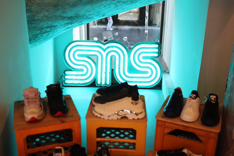 SNS