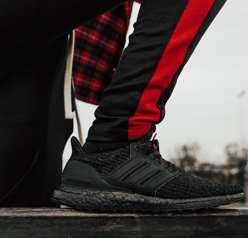 adidas ultra boost black laces