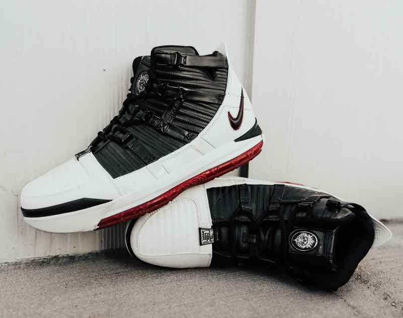 Another Look at the Nike LeBron 3 \