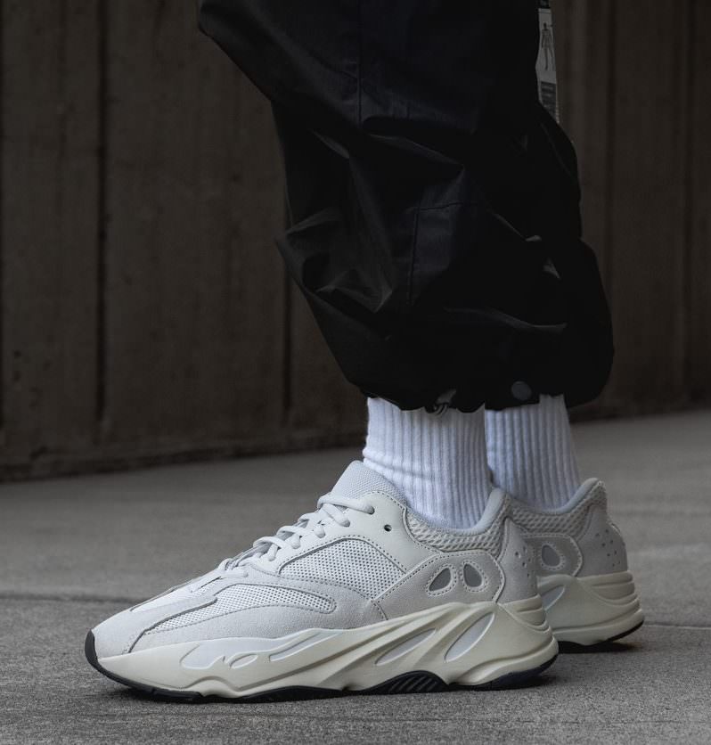 adidas yeezy boost 700 analog release date