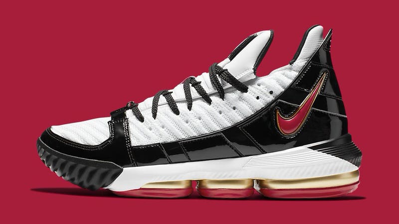 A Closer Look at the Nike LeBron 16 
