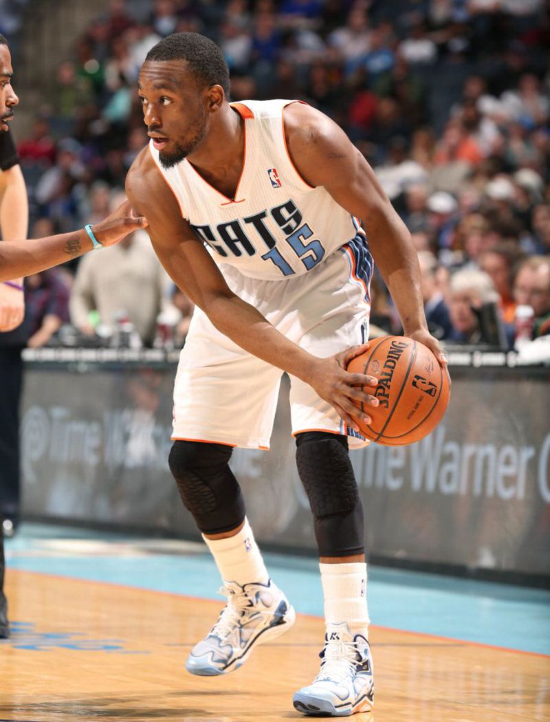 Which basketball shoes Kemba Walker wore