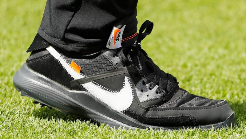 Off-White x Nike Golf Cleats 