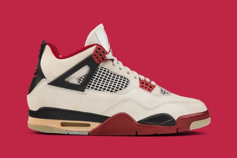 Air Jordan 4 Retro 