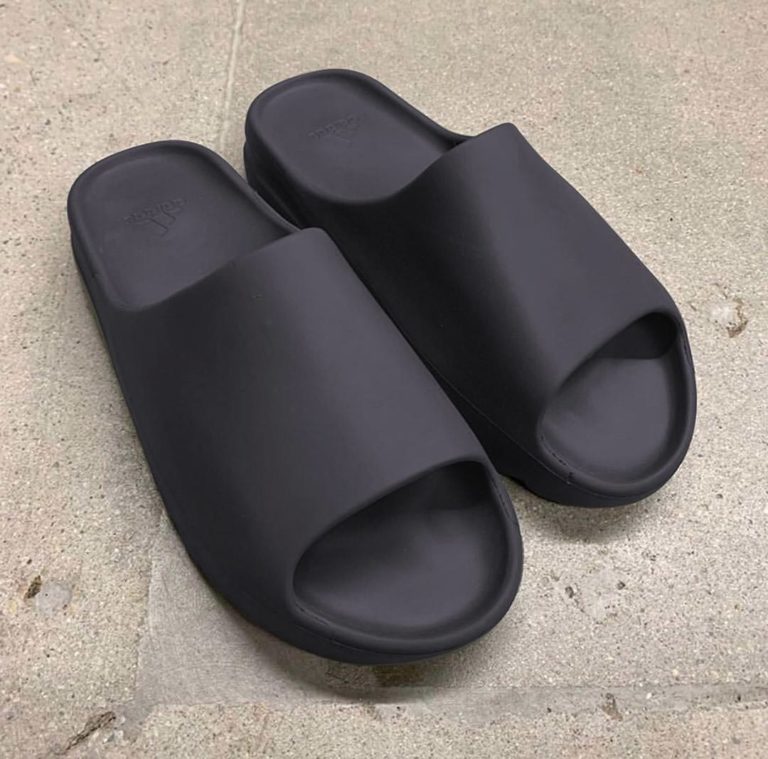 adidas yeezy slides soot