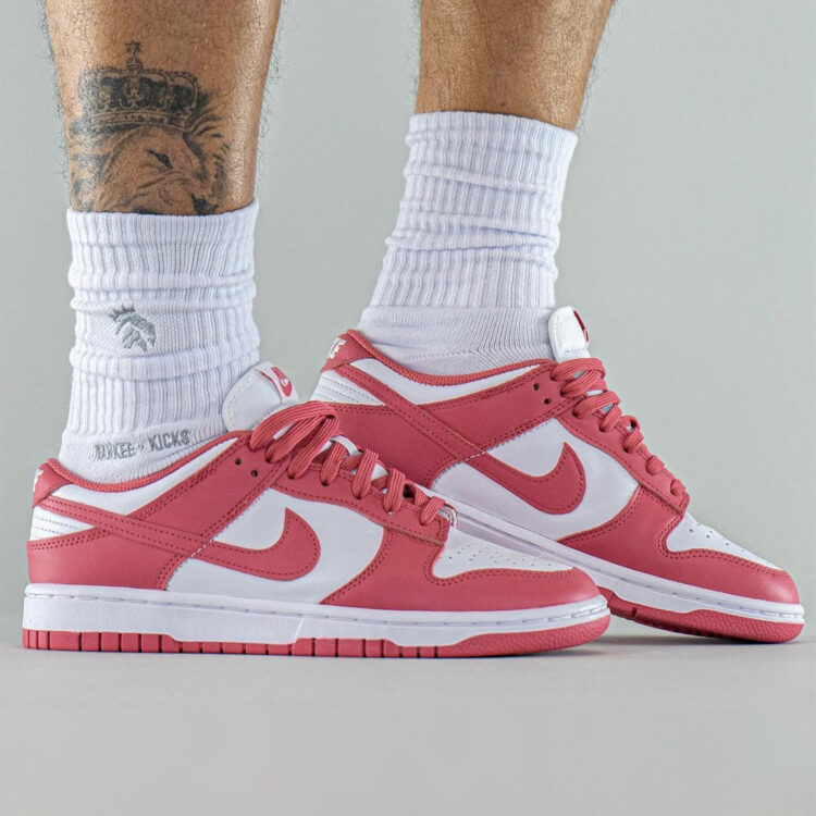 NIKE WMNS DUNK LOW "ARCHEO PINK