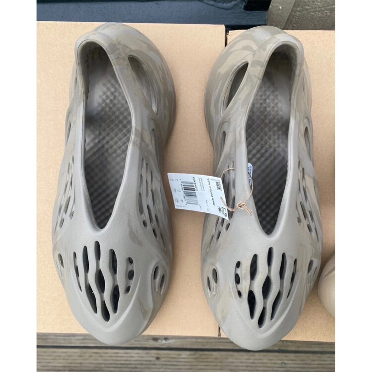 adidas yeezy foam runner stone sage gx4472 release date 03 750x750