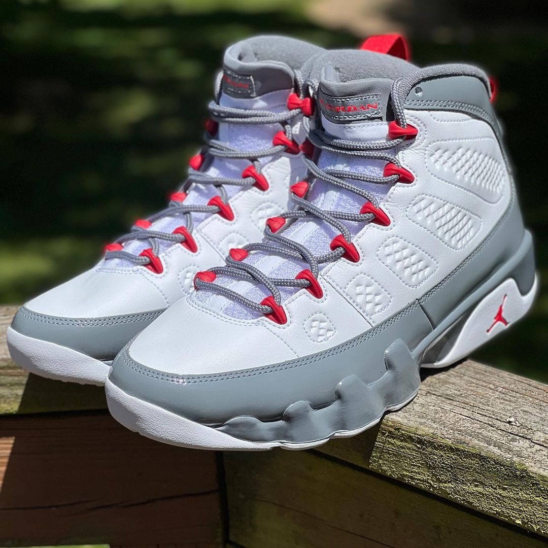 fire red 9s