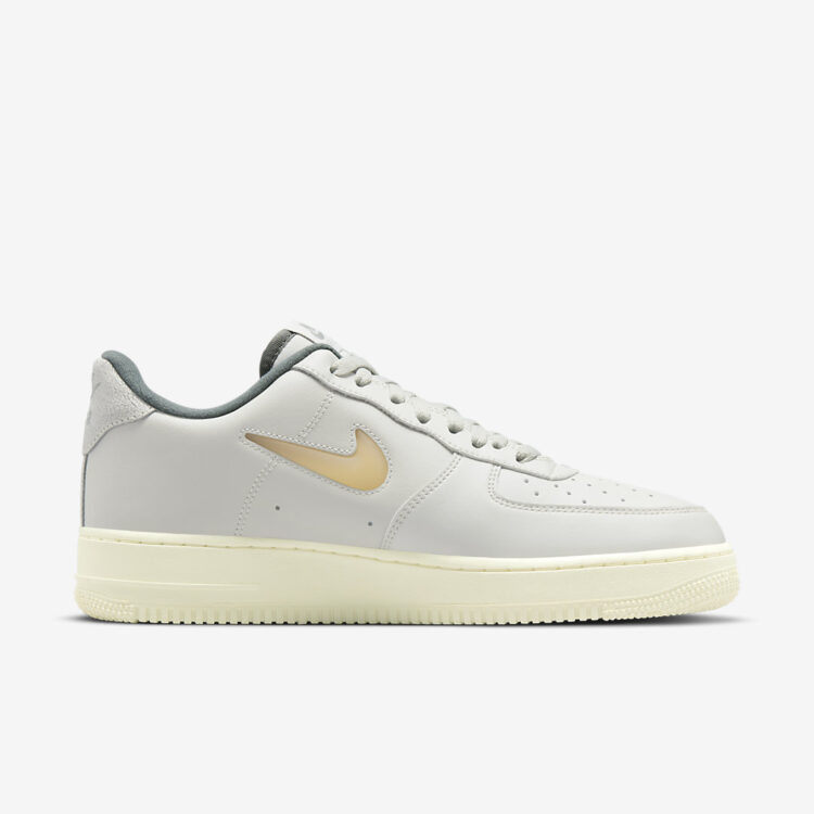 nike air force 1 07 lx dc8894 001 release date 03 750x750