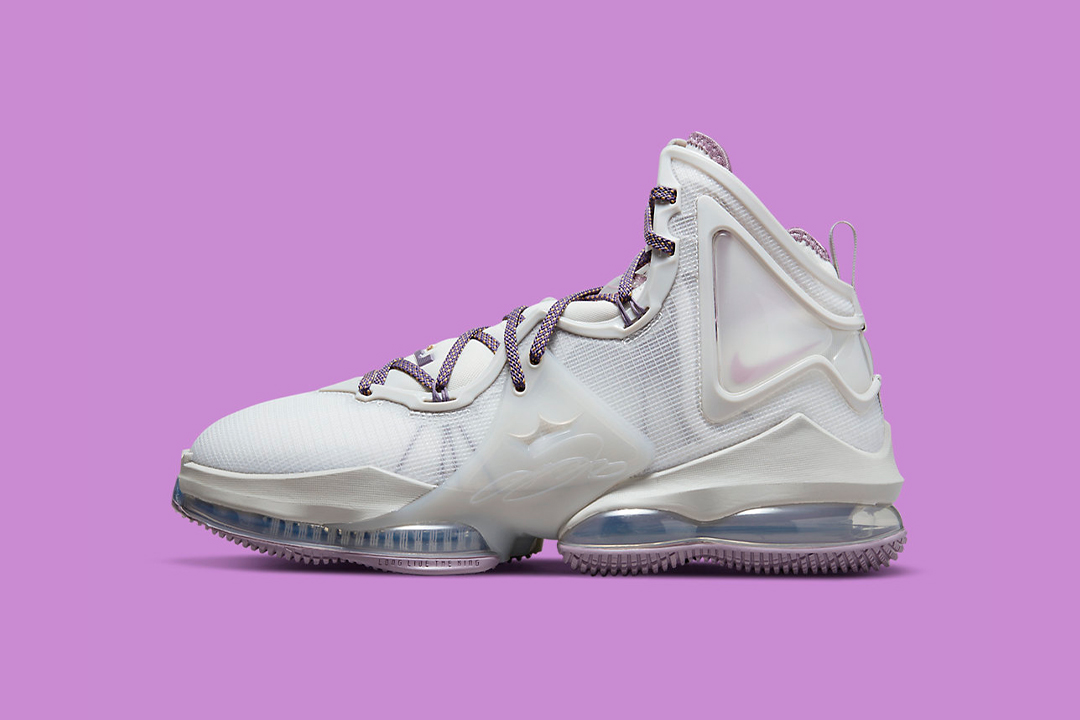 Nike Lebron 19 、Strive For Greatness"