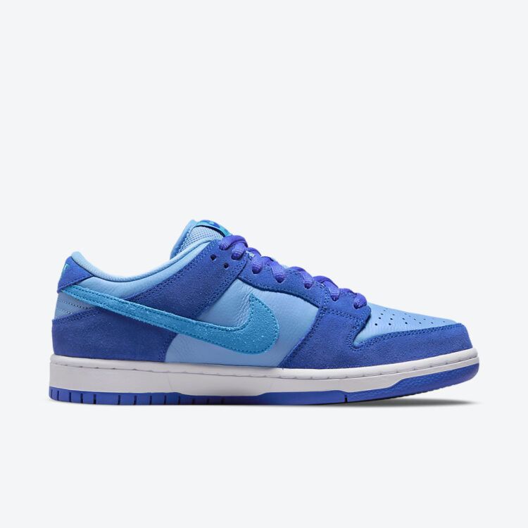 Nike SB Dunk Low Blue Raspberry DM0807 400 03 750x750