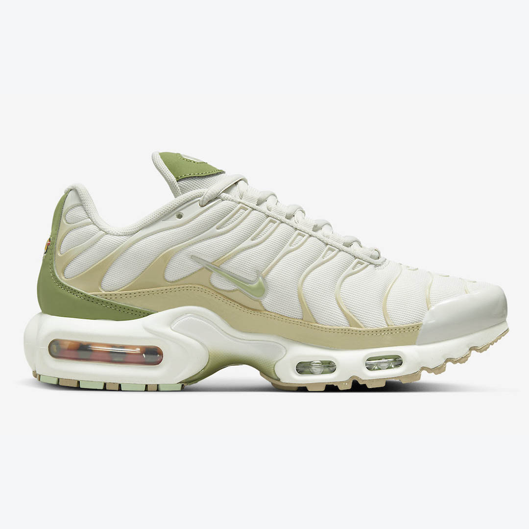 Nike Air Max Plus DX8954-001 | Nice Kicks