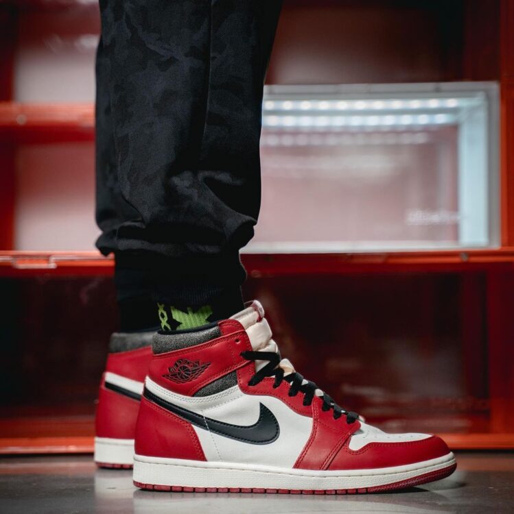 Nike Sneakers Air Jordan 1 Retro High OG Chicago Lost & Found