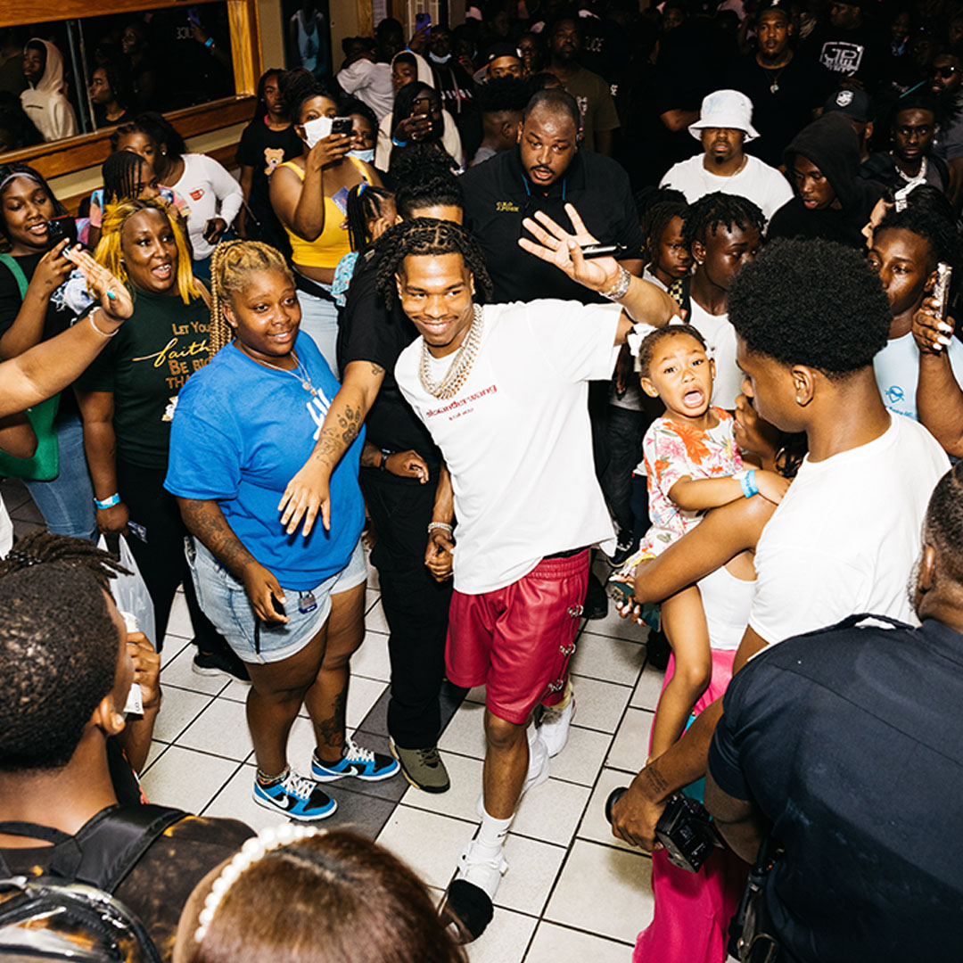 2Cool2Blog on X: Lil Baby takes over Foot Locker in Atlanta & having a  back to school giveaway for the kids  / X
