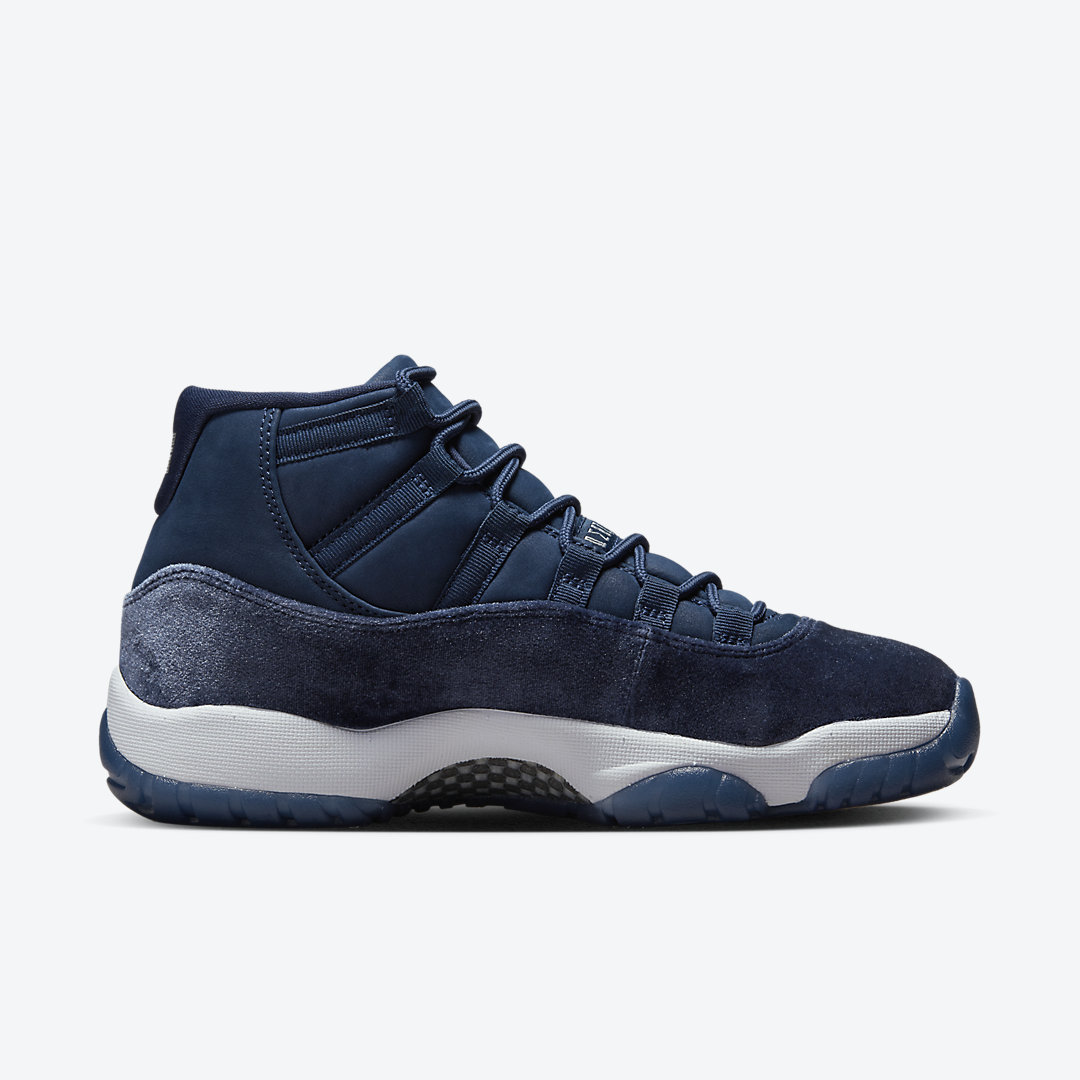 Air Jordan 11 WMNS 