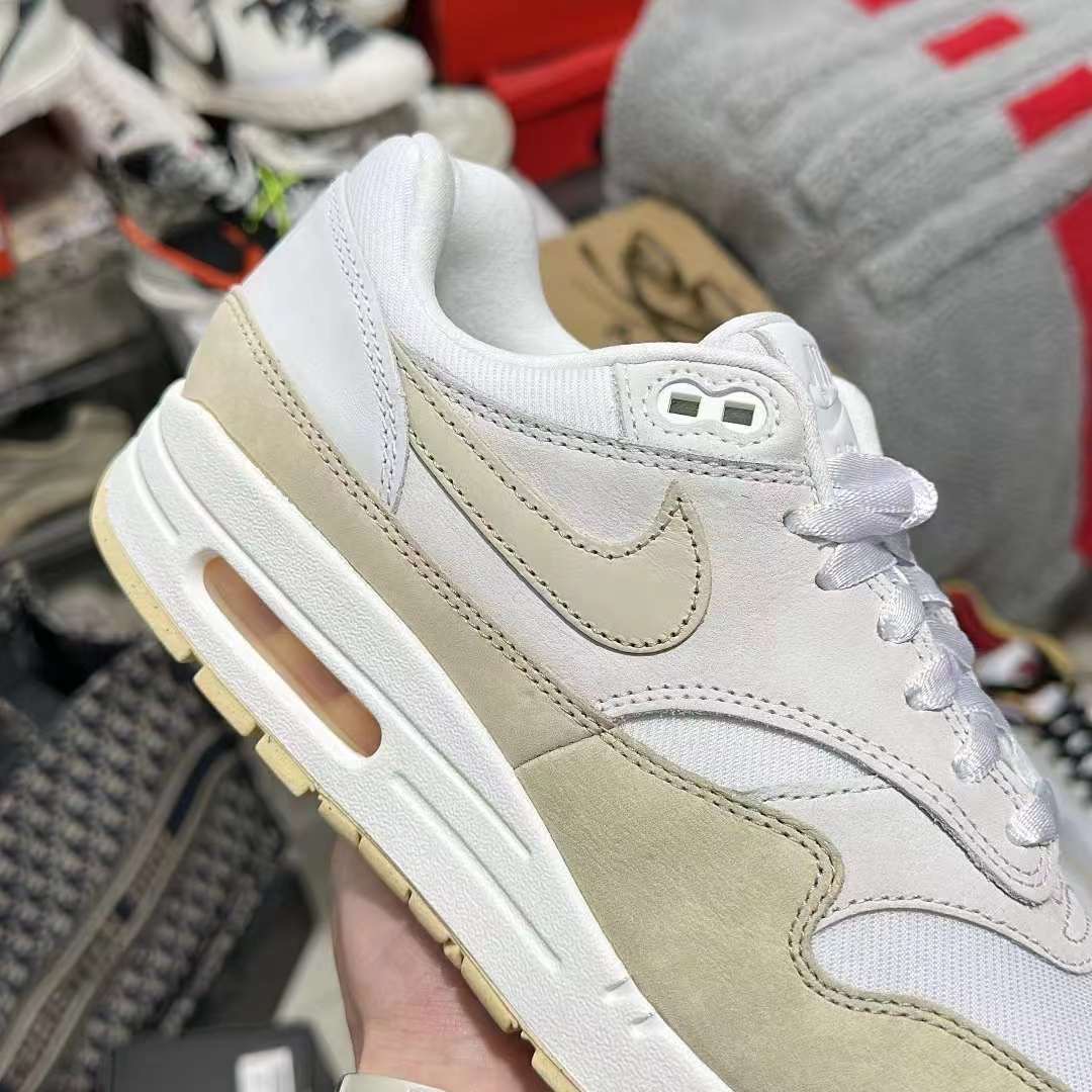 Nike Air Max 1 WMNS 