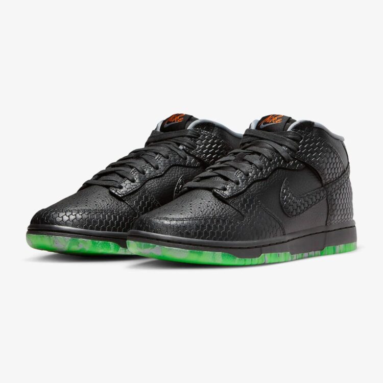 On Foot Look At The Nike Womens Air Force 1 07 LX Black - Fastsole