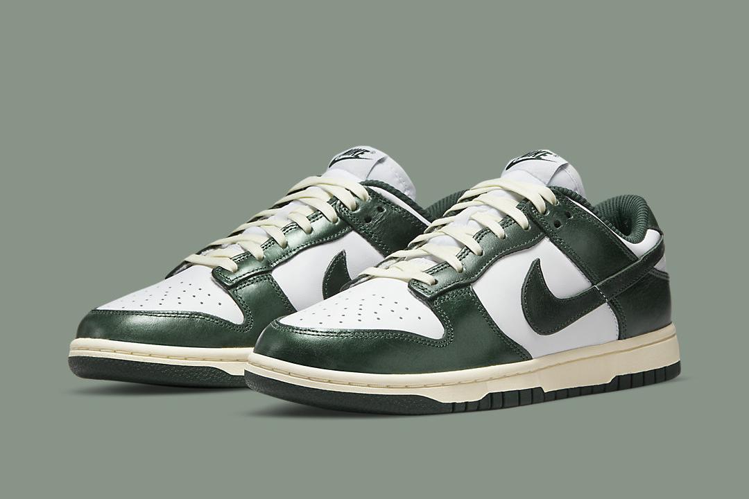 Nike Dunk Low WMNS "Vintage Green" DQ8580-100