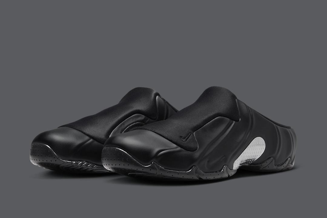 Nike Clogposite "Triple Black" HJ4325-001